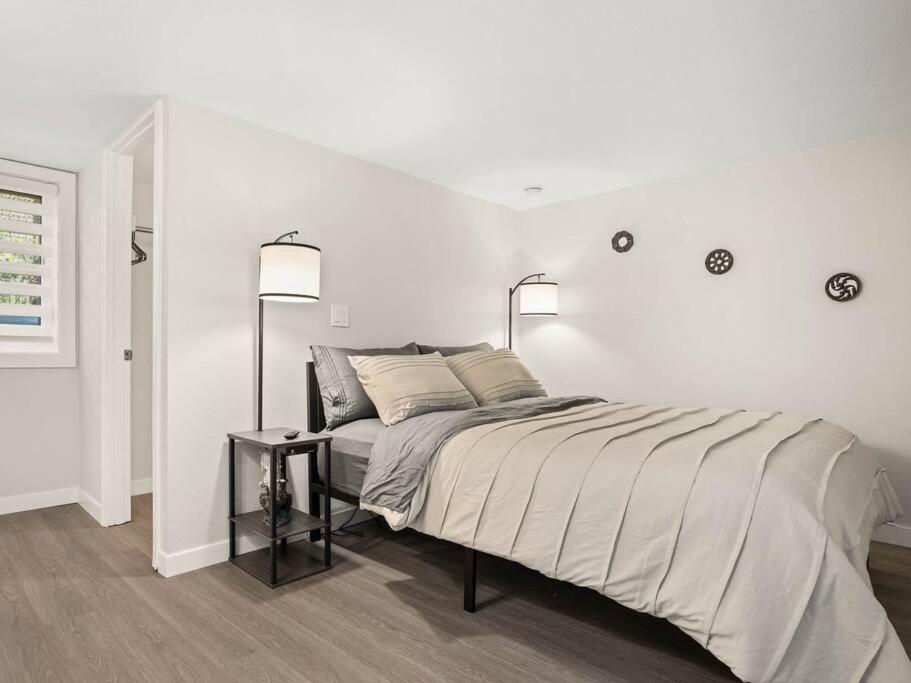 Ferienwohnung Elegant Richmond Gem Nestled Up To Hawthorne Blvd. Portland Exterior foto