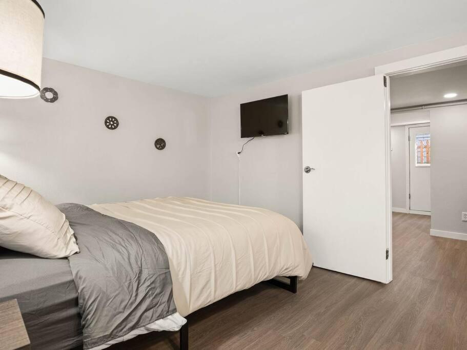 Ferienwohnung Elegant Richmond Gem Nestled Up To Hawthorne Blvd. Portland Exterior foto