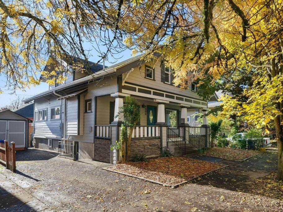 Ferienwohnung Elegant Richmond Gem Nestled Up To Hawthorne Blvd. Portland Exterior foto